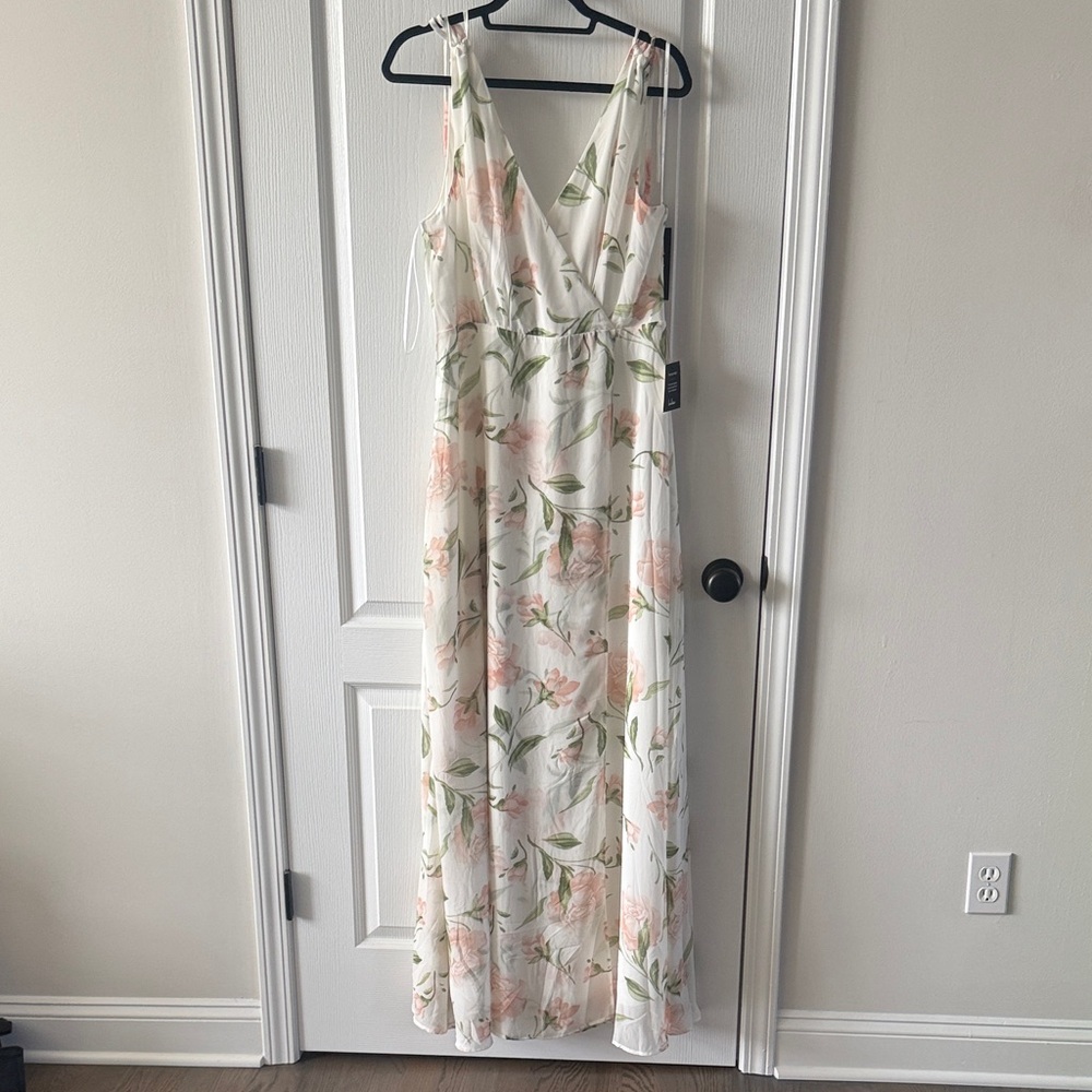 Lulu's White and Pink Floral Maxi Dress